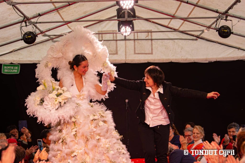 Show floral haute-couture