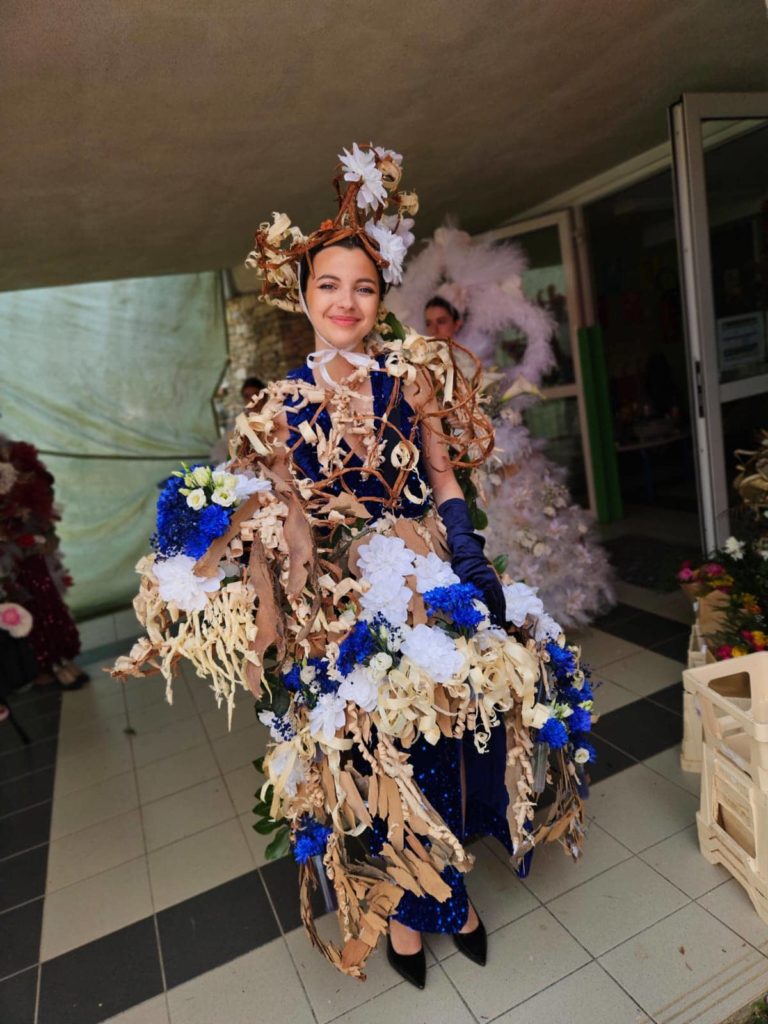 Show floral haute-couture