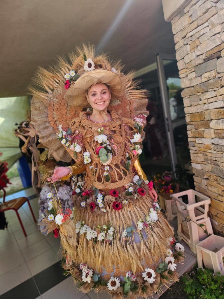 Show floral haute-couture